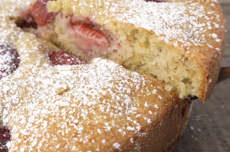 Bolo de Morango, Perfeito para o Café da Manhã e Chá da Tarde!!