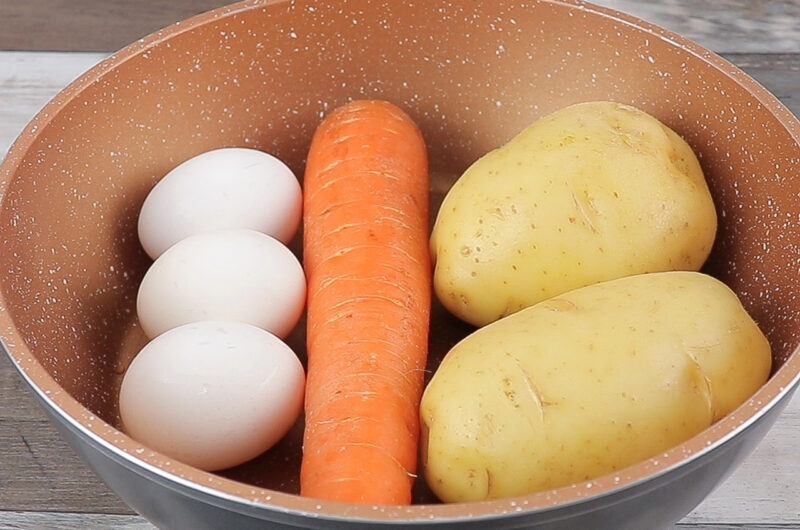 Omelete de Batata e Cenoura, Fácil, Rápido e Barato
