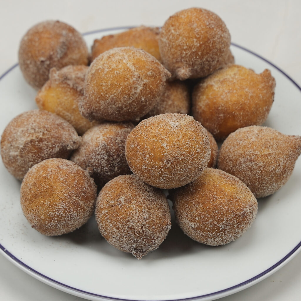 Bolinho de Chuva Fácil e Barata, Fica Pronta em Menos de 10 Minutos