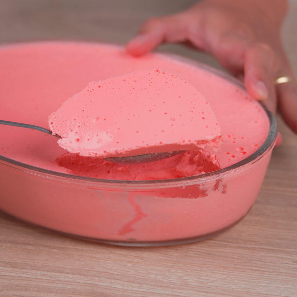 Gelatina de Morango, Sobremesa com Apenas 2 Ingredientes!