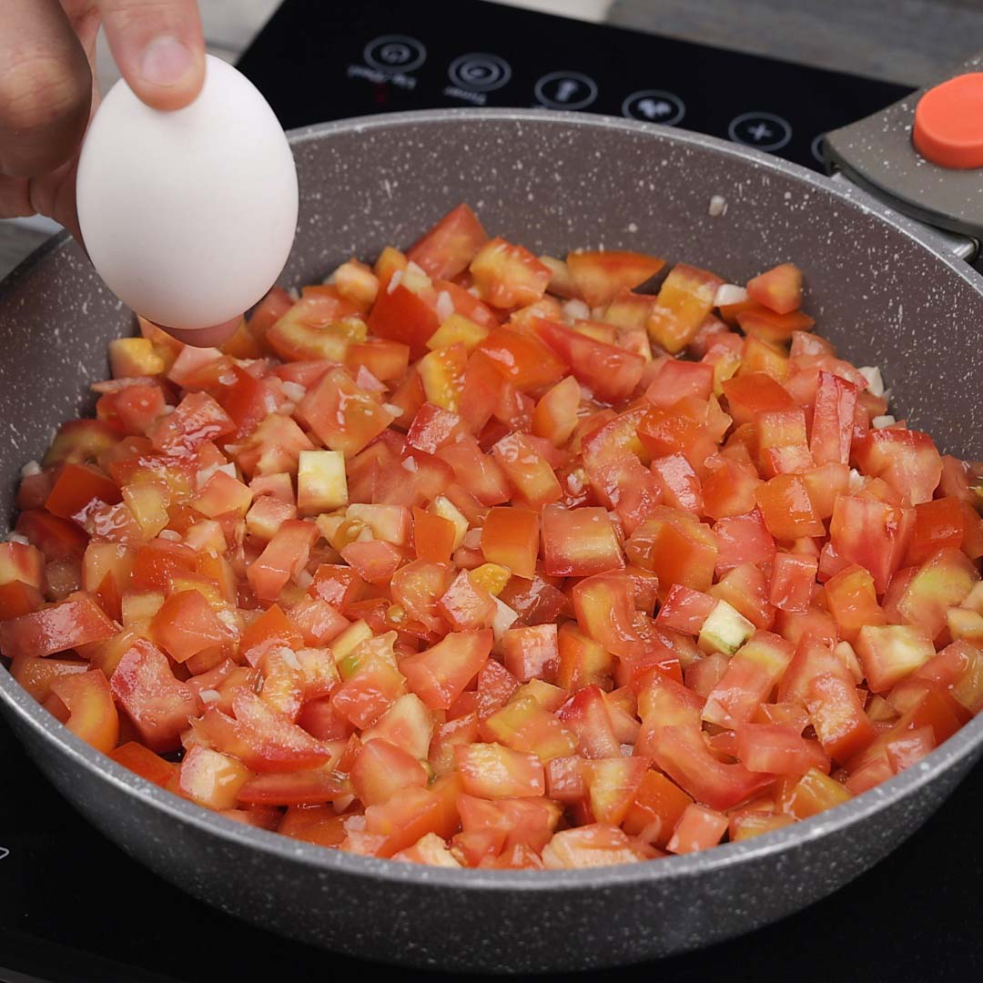 Omelete de Tomate com Queijo