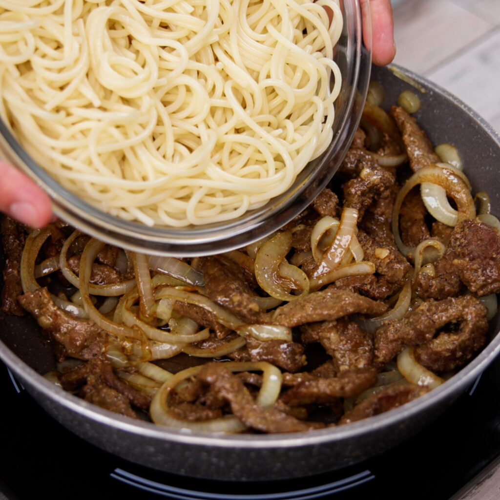 Macarrão com carne de uma maneira nunca antes vista!