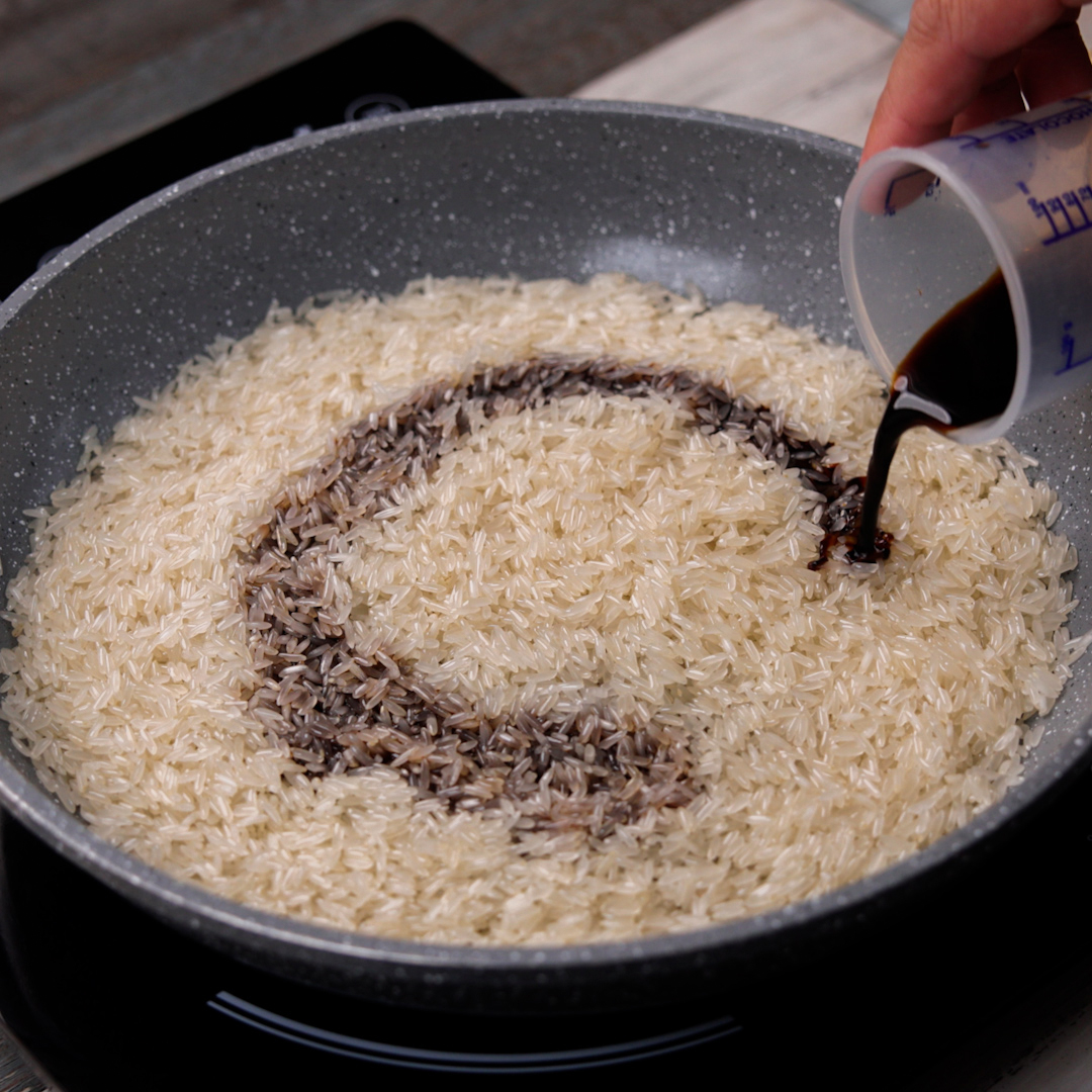 Arroz com legumes e frutos do mar