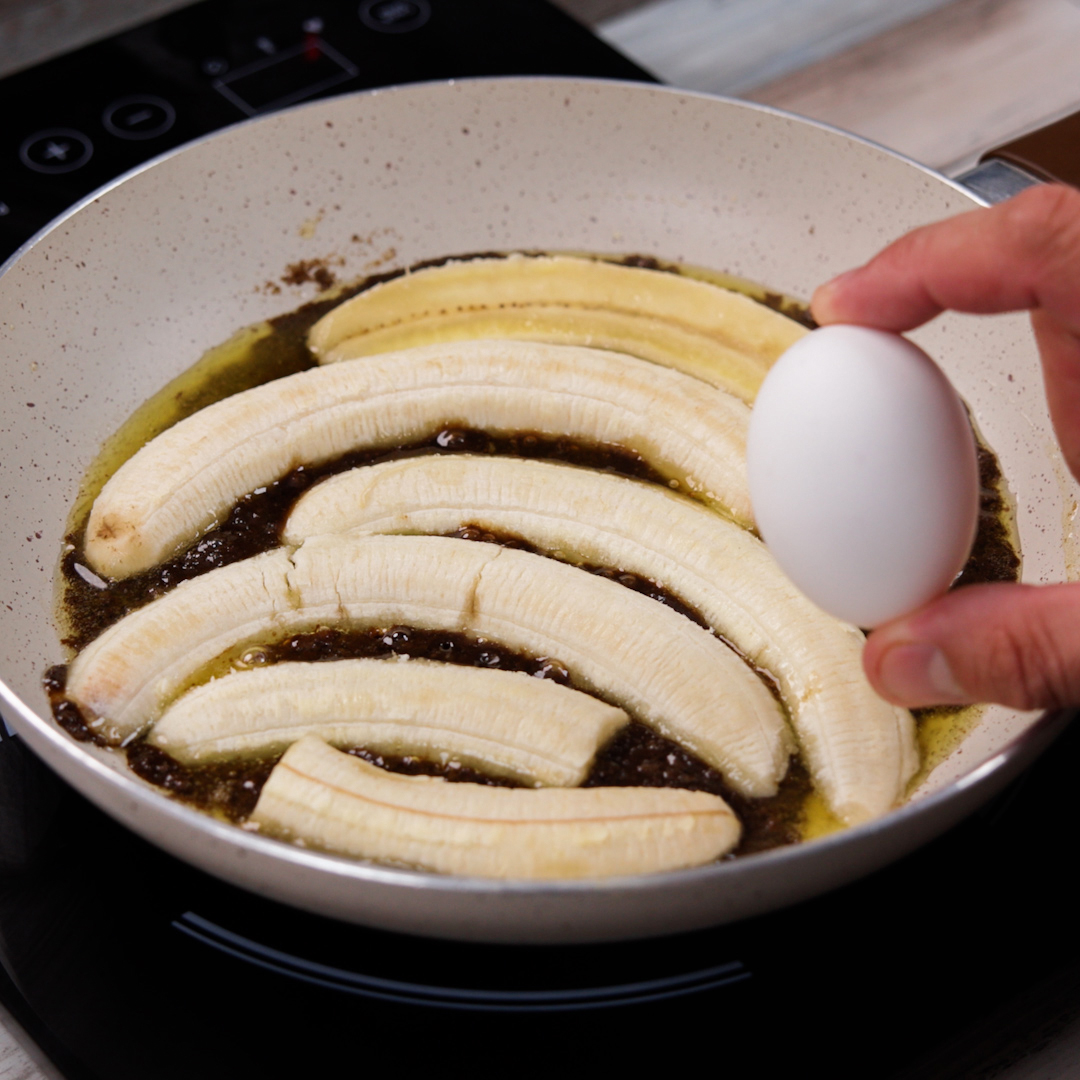 Bolo de banana invertido