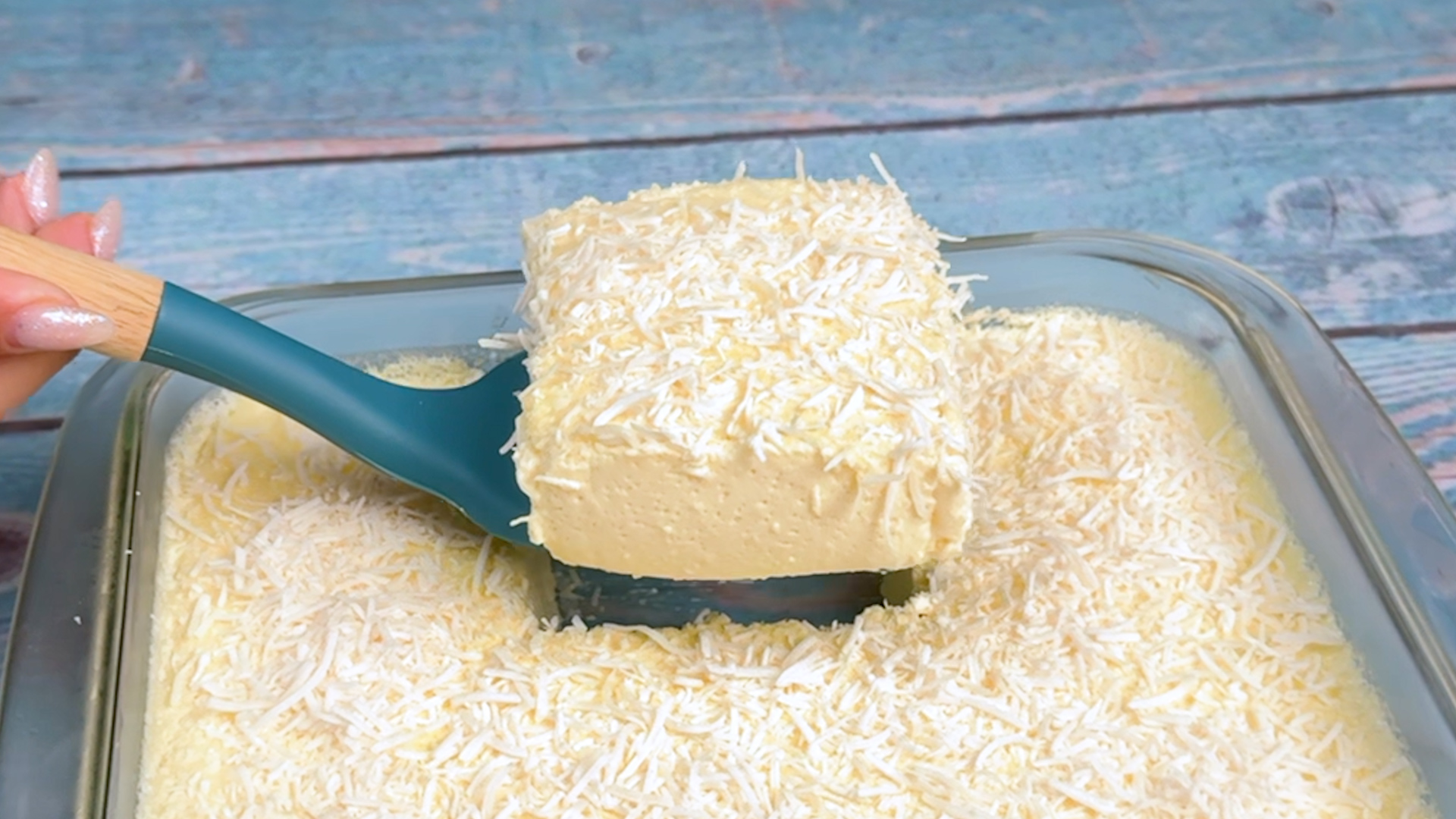 Mousse de abacaxi com coco